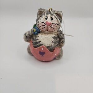 Eddie Walker Midwest of Cannon Falls Cat in Easter Egg Shell Ornament